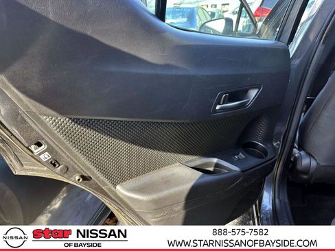 Used 2019 Toyota C-HR XLE image 15