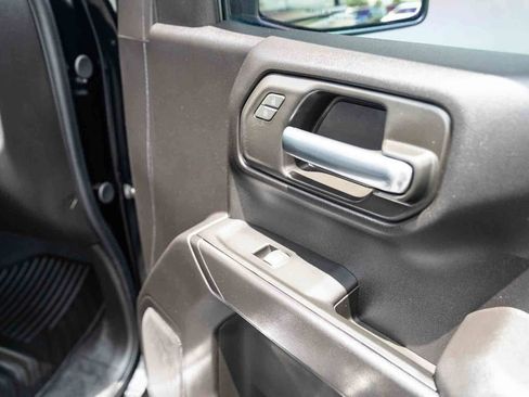 Used 2025 Chevrolet Silverado 1500 Custom w/ Turbomax Blackout Package RWD image 29