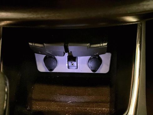 Used 2016 Toyota Avalon XLE Plus image 31