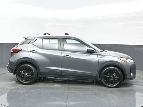 Certified 2024 Nissan Kicks SV w/ Exterior Package image 7