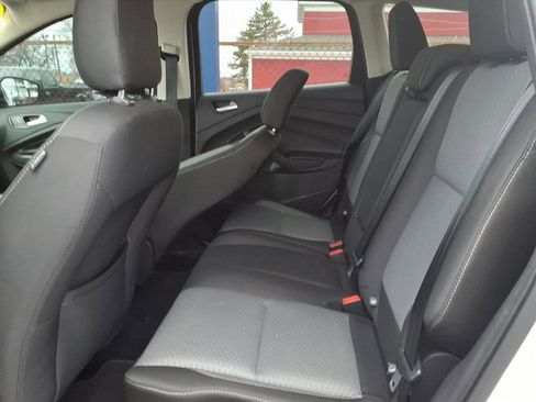 Certified 2019 Ford Escape SE image 11