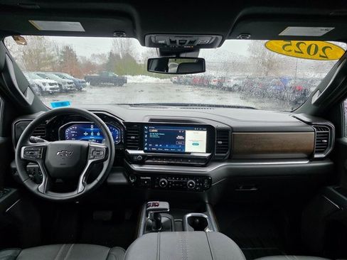 Used 2025 Chevrolet Silverado 1500 High Country w/ Midnight Edition image 18