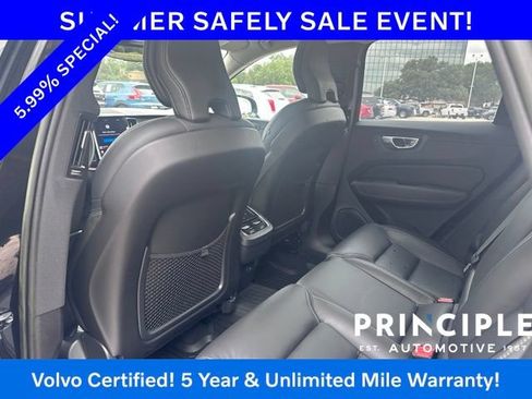 Certified 2023 Volvo XC60 B5 Ultimate w/ Protection Package Premier FWD image 18