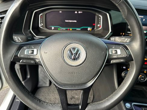 Used 2020 Volkswagen Jetta SEL image 24