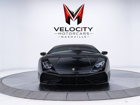Used 2015 Lamborghini Huracan LP 610-4 AWD/4WD image 3