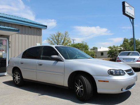 Used 2001 Chevrolet Malibu V6 FWD image 2