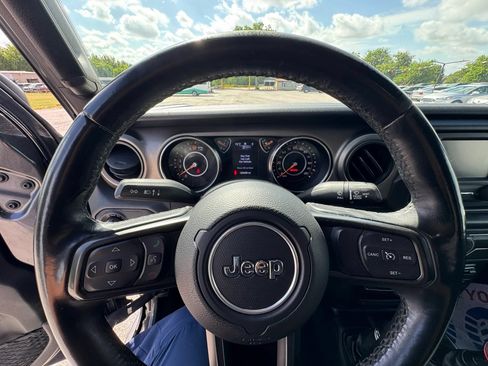 Used 2020 Jeep Wrangler Sport AWD/4WD image 16