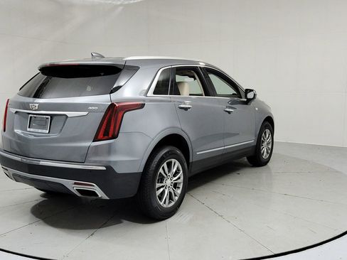 Used 2021 Cadillac XT5 Premium Luxury w/ LPO, Floor Liner Package FWD image 5