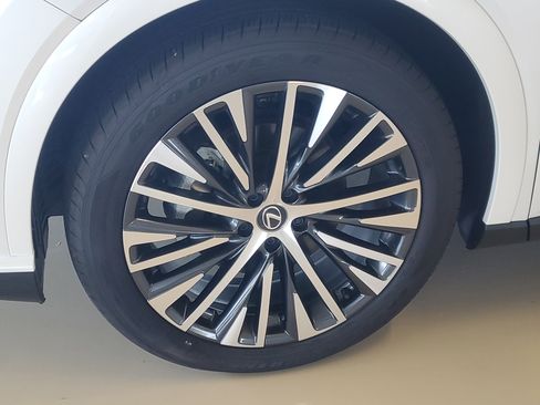 Used 2025 Lexus RX 350 Premium Plus w/ Convenience Package AWD/4WD image 6