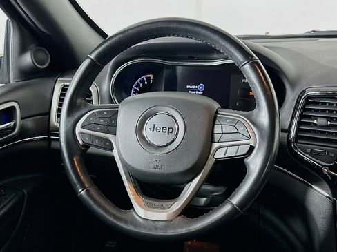 Used 2021 Jeep Grand Cherokee Limited w/ Luxury Group II image 18