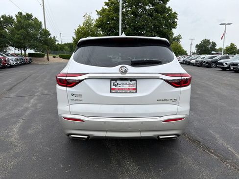 Used 2018 Buick Enclave Premium w/ LPO, Hit The Road Package AWD/4WD image 6