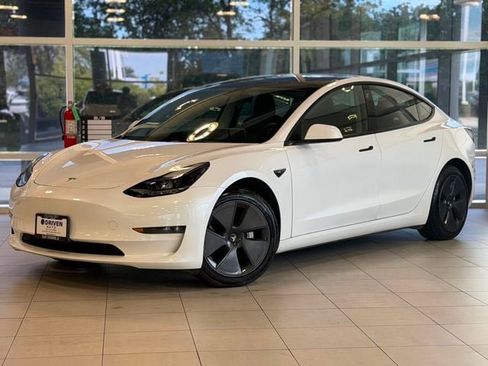 Used 2022 Tesla Model 3 Long Range AWD/4WD image 1