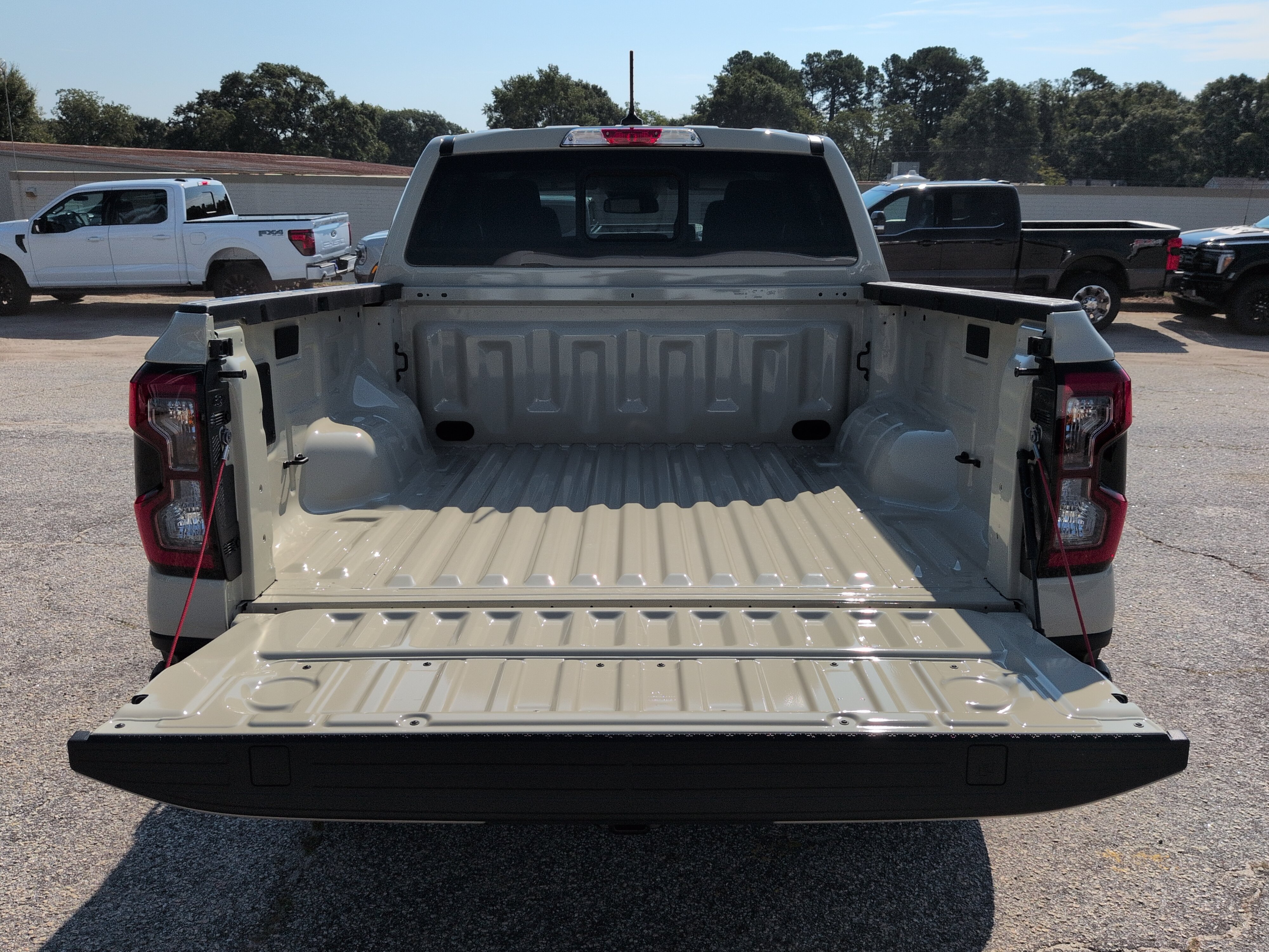 New 2026 Ford Ranger XLT w/ Equipment Group 301A High RWD image 11