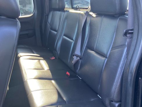 Used 2010 Chevrolet Silverado 1500 LTZ w/ Convenience Package image 18