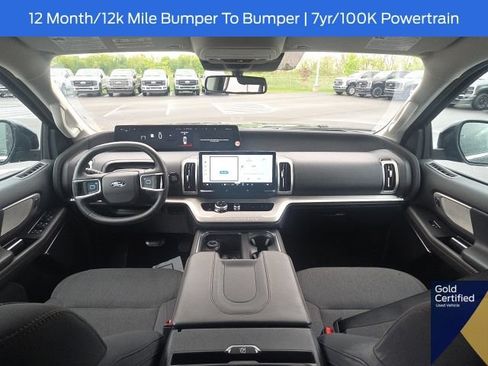 Used 2025 Ford Expedition Active AWD/4WD image 26