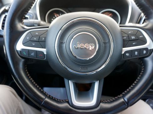 Used 2021 Jeep Compass Limited image 19