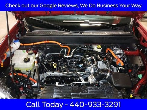 Certified 2025 Ford Maverick XLT image 17