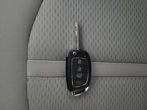Used 2016 Hyundai Sonata SE FWD image 32