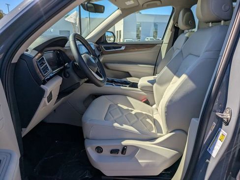 New 2026 Volkswagen Atlas SE FWD image 23