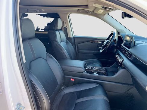 Used 2025 Honda Pilot Touring image 31