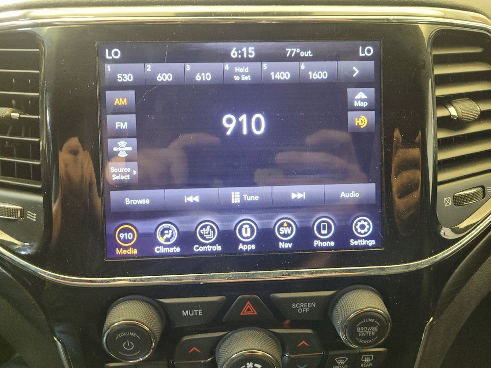 Used 2020 Jeep Grand Cherokee Altitude AWD/4WD image 25