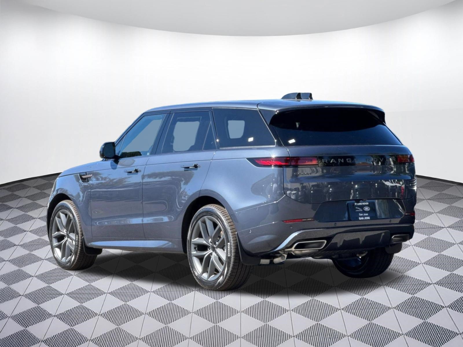 New 2026 Land Rover Range Rover Sport Dynamic SE AWD/4WD image 3