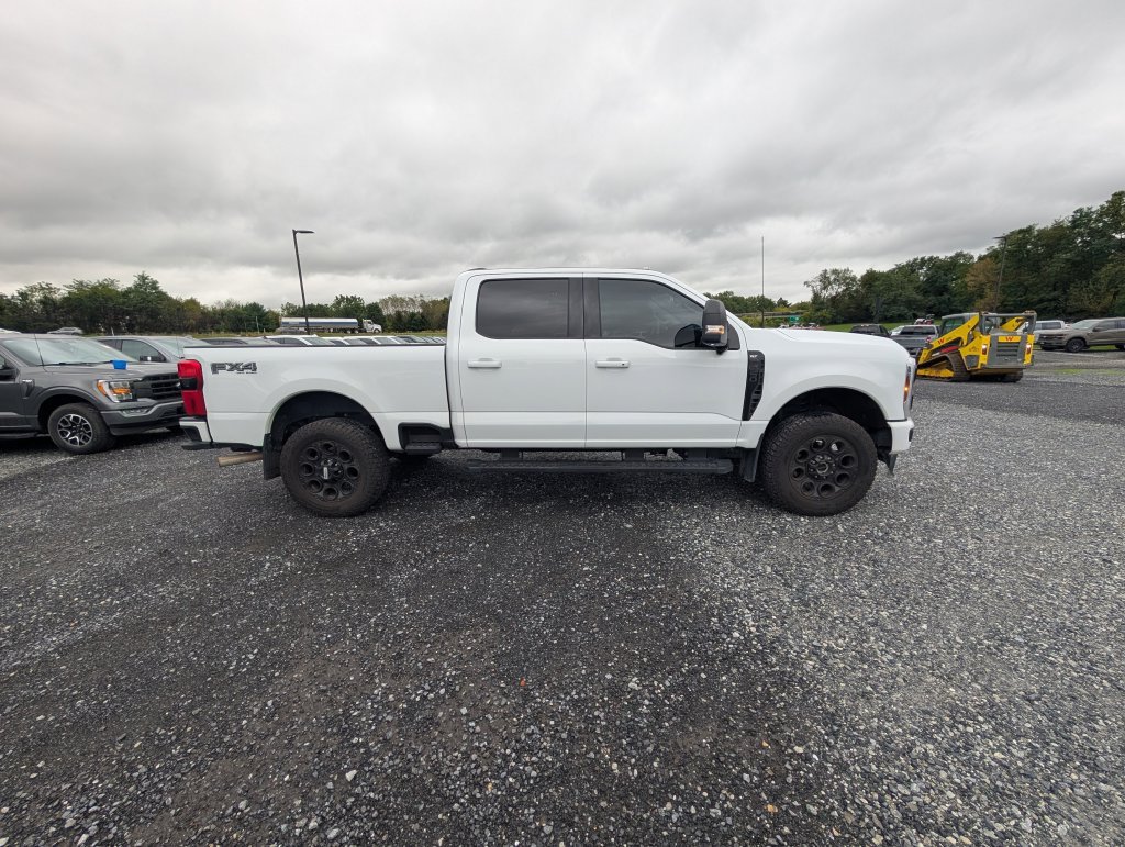 Used 2025 Ford F250 XLT w/ Black Appearance Package AWD/4WD image 8