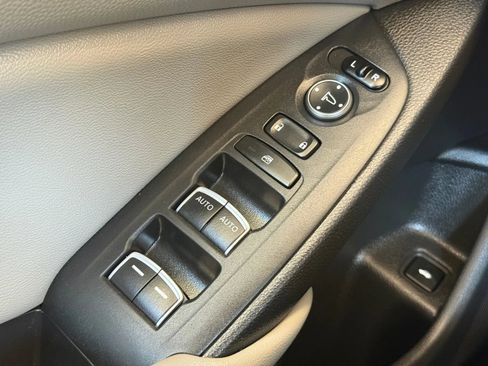 Used 2020 Honda Accord LX image 38