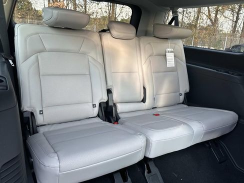 New 2026 Lincoln Navigator L Reserve image 17