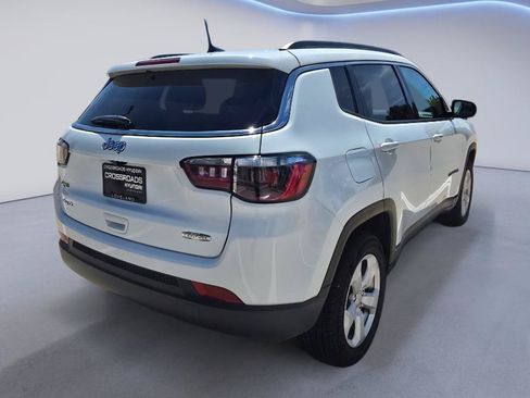 Used 2022 Jeep Compass Latitude AWD/4WD image 6