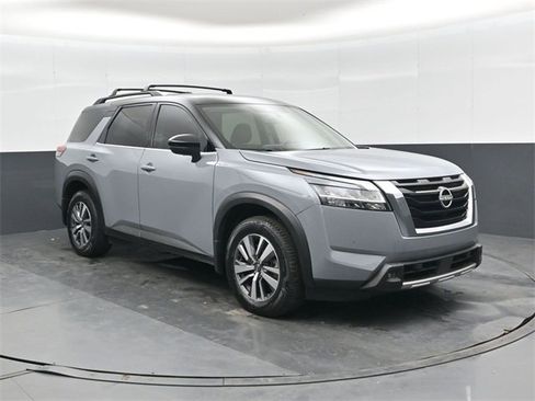 Used 2023 Nissan Pathfinder SL w/ Lighting Package (N92) image 1