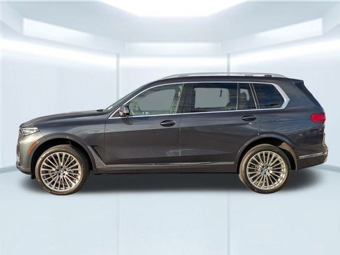 Used 2019 BMW X7 xDrive50i w/ Executive Package image 2