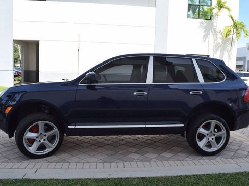 Used 2004 Porsche Cayenne Turbo AWD/4WD image 5