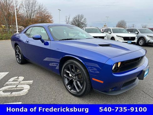 Used 2021 Dodge Challenger SXT w/ Blacktop Package image 8