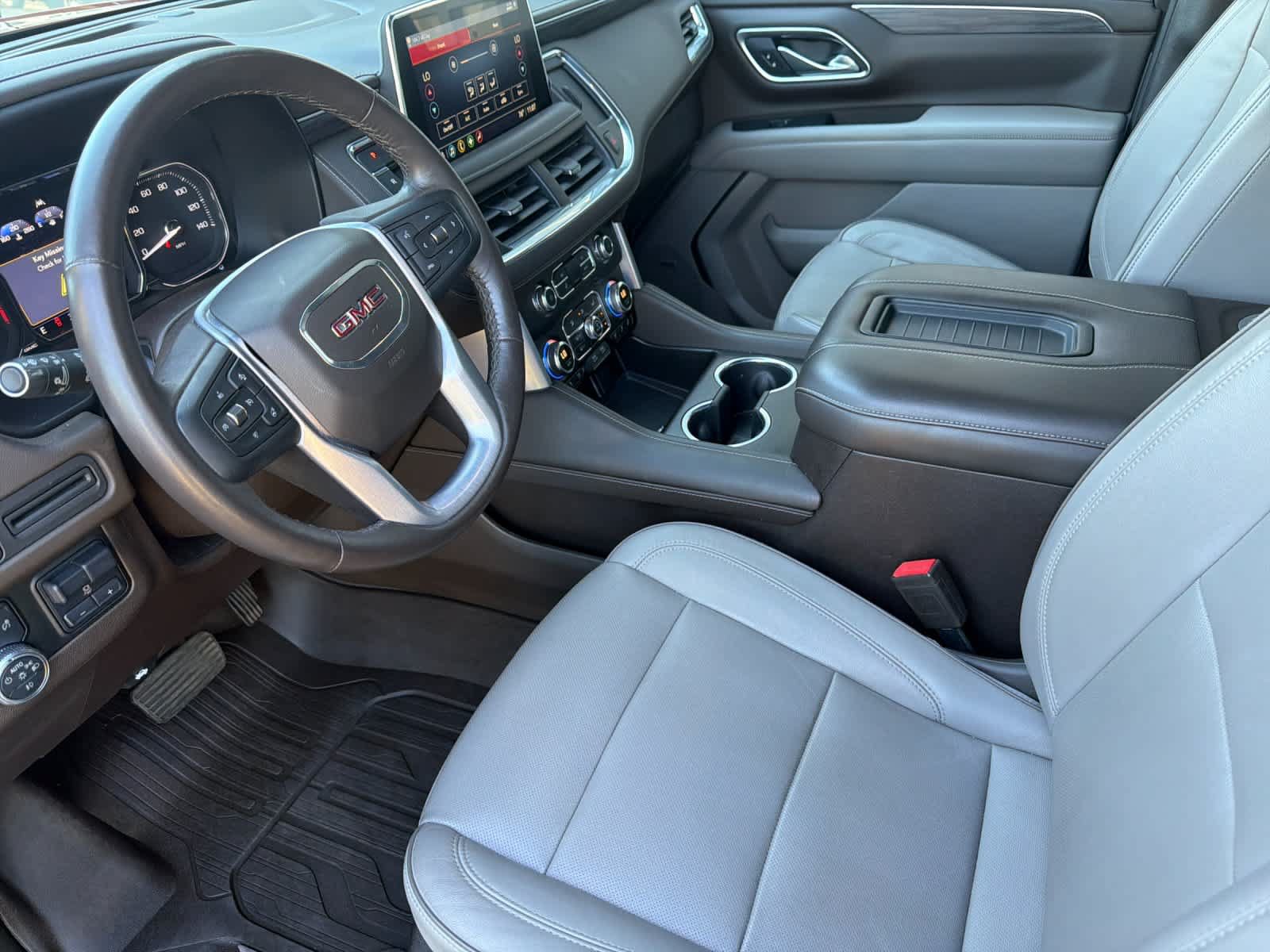 Used 2021 GMC Yukon SLT w/ SLT Luxury Plus Package AWD/4WD image 11