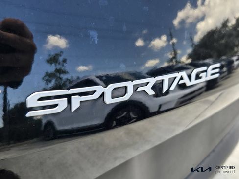 Certified 2024 Kia Sportage EX FWD image 15