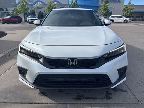 Used 2023 Honda Civic Sport Touring image 2