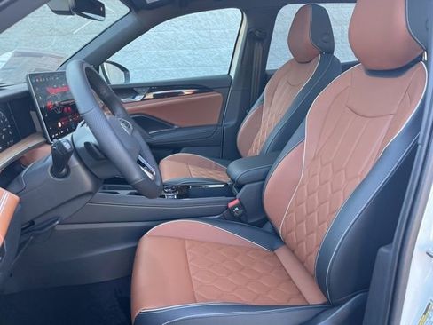 New 2026 Volkswagen Tiguan SEL R-Line image 25