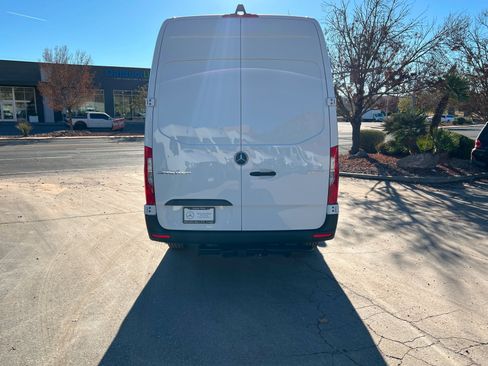 New 2026 Mercedes-Benz Sprinter 2500 image 4