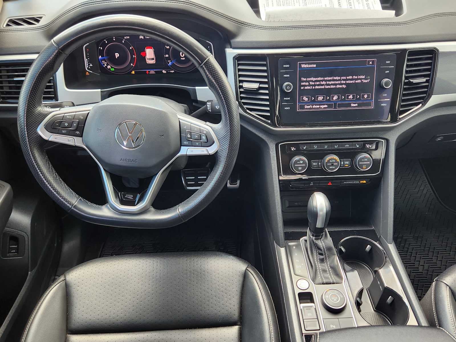 Used 2022 Volkswagen Atlas SEL R-Line AWD/4WD image 12
