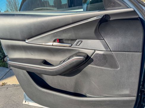 Certified 2025 MAZDA CX-30 AWD 2.5 S w/ Preferred Package image 11