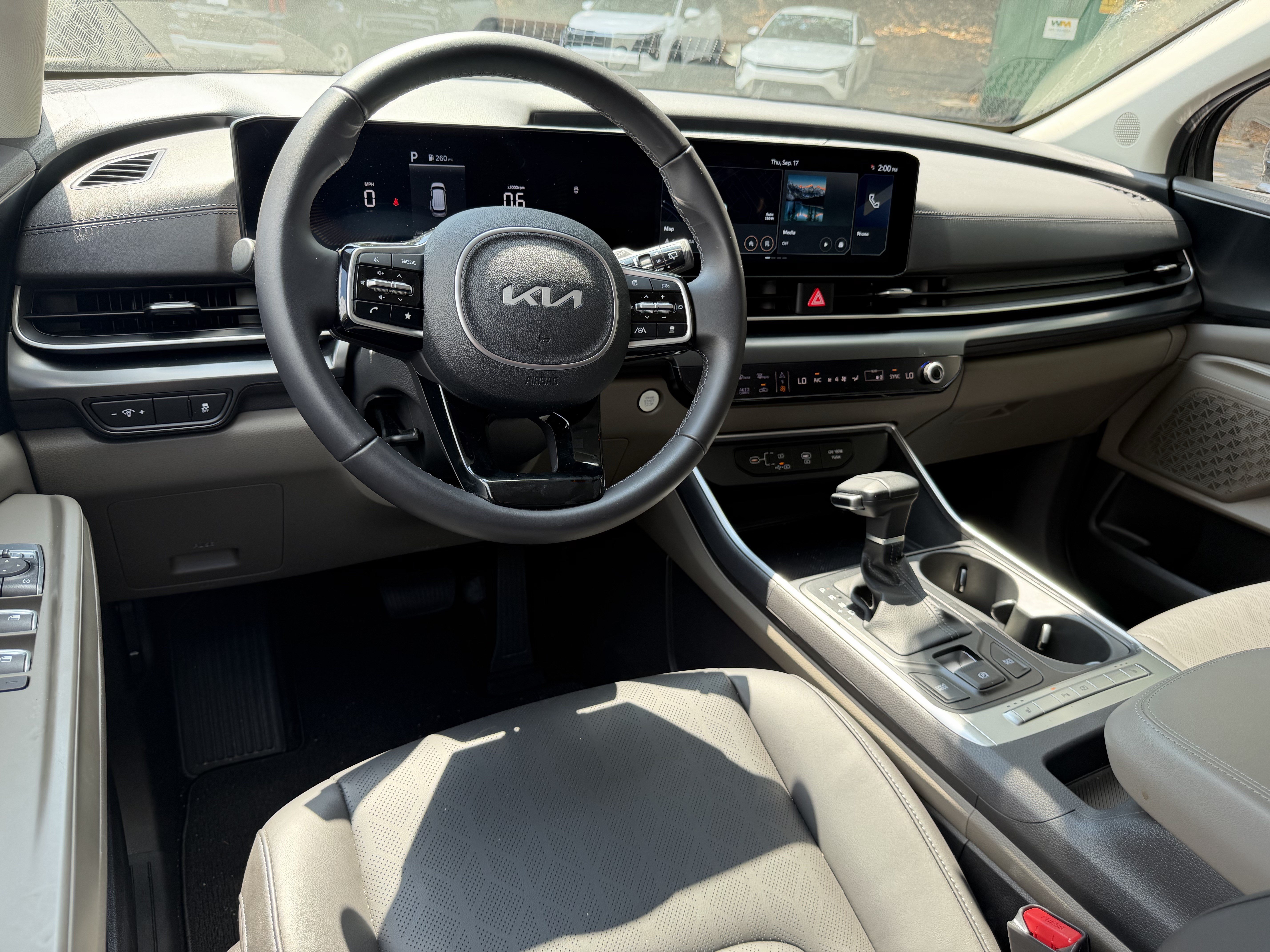 Certified 2026 Kia Carnival FWD image 20
