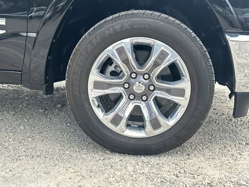 Used 2024 RAM 1500 Limited image 13