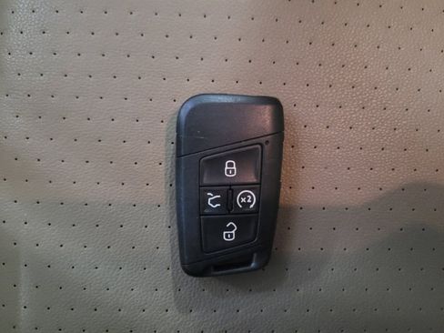 Used 2020 Volkswagen Jetta SE w/ SE Cold Weather Package FWD image 32