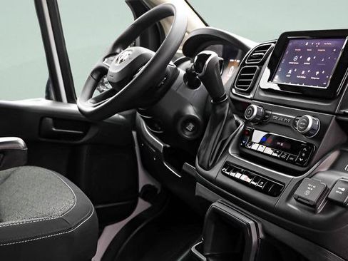 Used 2024 RAM ProMaster 2500 w/ Power Group image 22