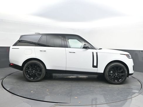 New 2025 Land Rover Range Rover SE AWD/4WD image 8