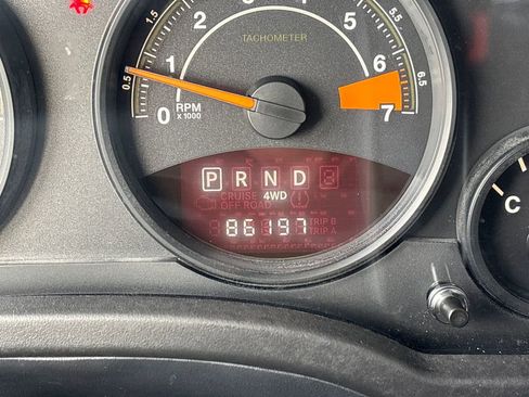 Used 2016 Jeep Patriot High Altitude image 21