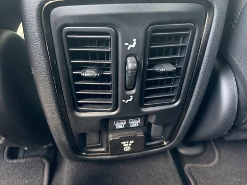 Used 2019 Jeep Grand Cherokee Limited X AWD/4WD image 14