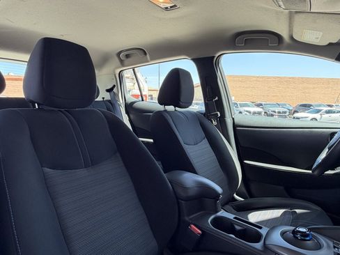 Used 2024 Nissan Leaf S FWD image 39