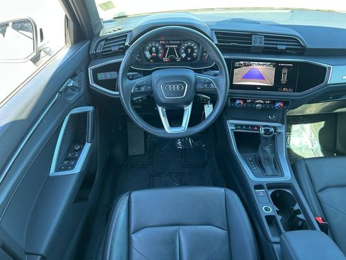Used 2025 Audi Q3 2.0T Premium image 30